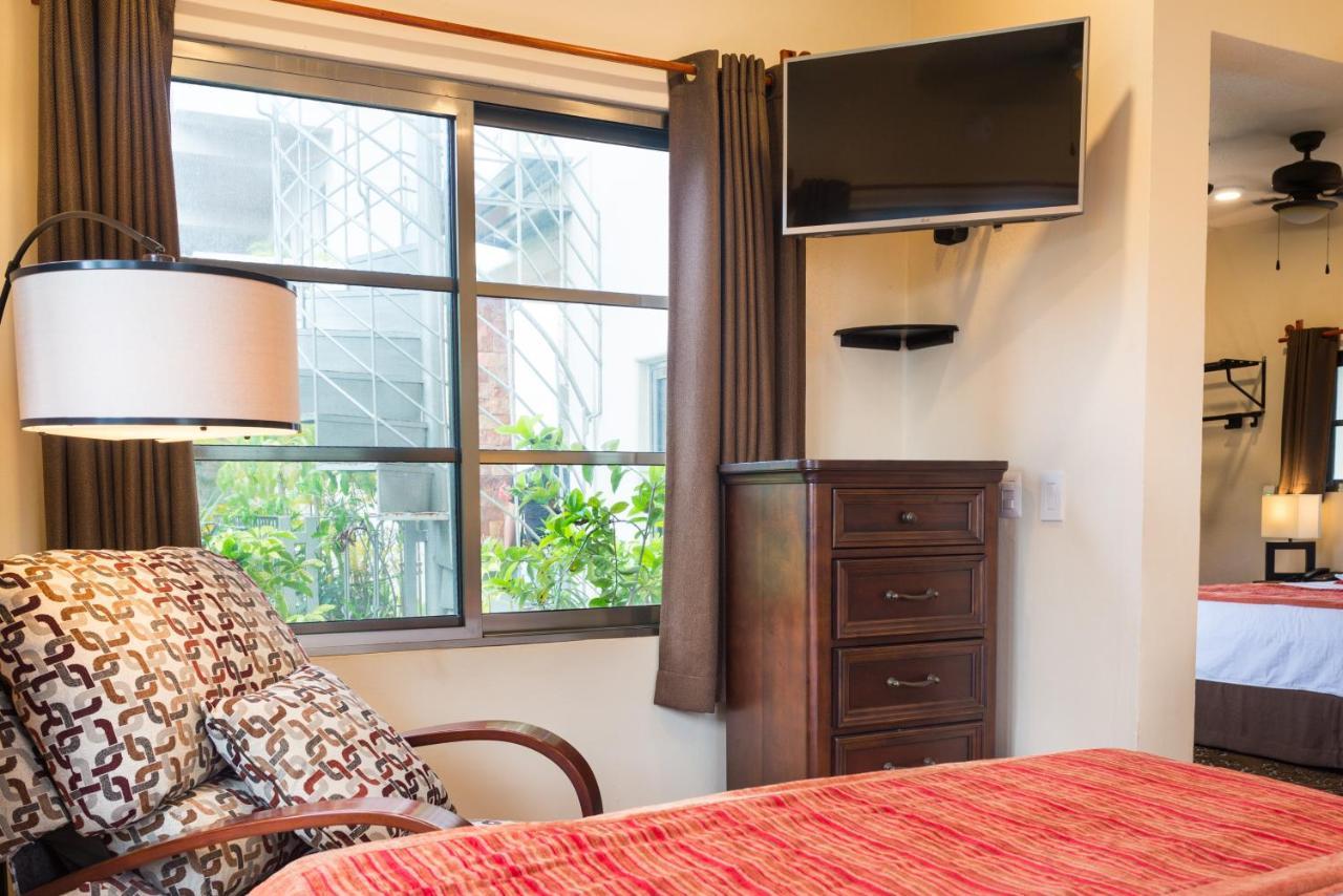 Alamos Inn Hotel Con Jacuzzi Y Piscina Cancún Kültér fotó