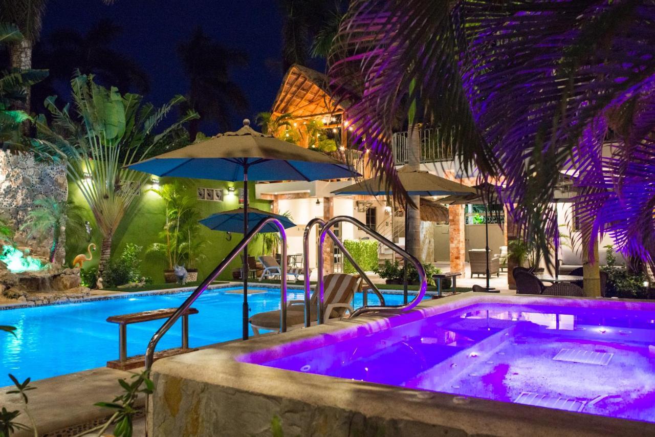 Alamos Inn Hotel Con Jacuzzi Y Piscina Cancún Kültér fotó