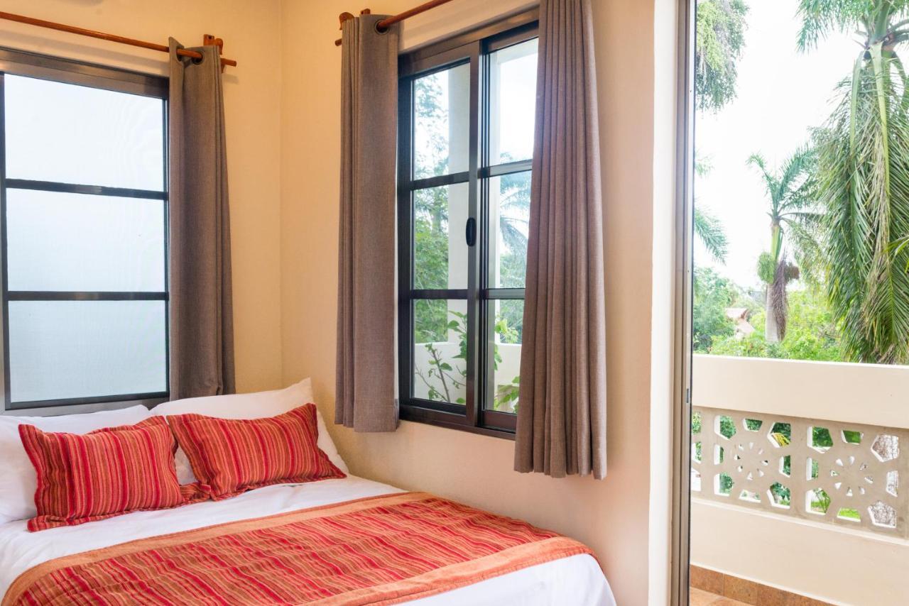 Alamos Inn Hotel Con Jacuzzi Y Piscina Cancún Kültér fotó