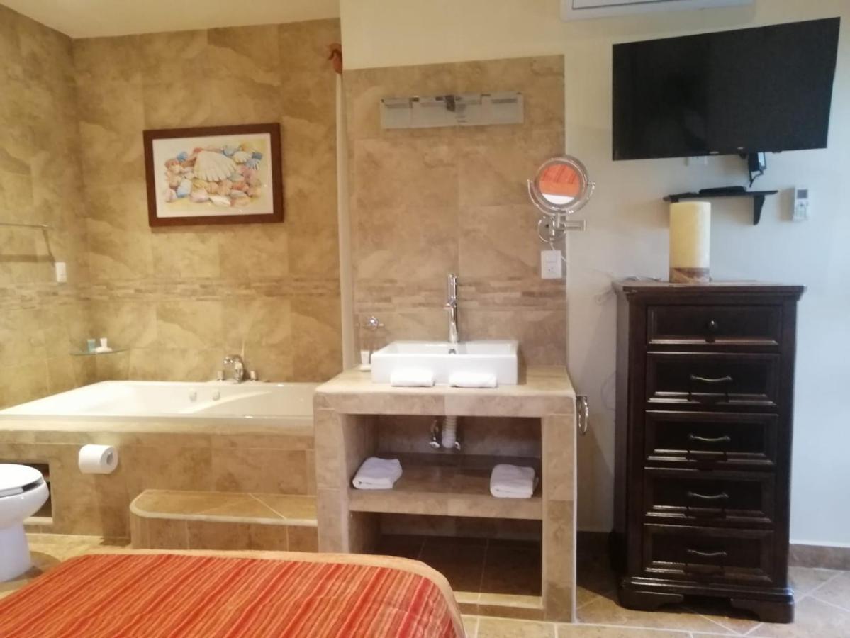 Alamos Inn Hotel Con Jacuzzi Y Piscina Cancún Kültér fotó