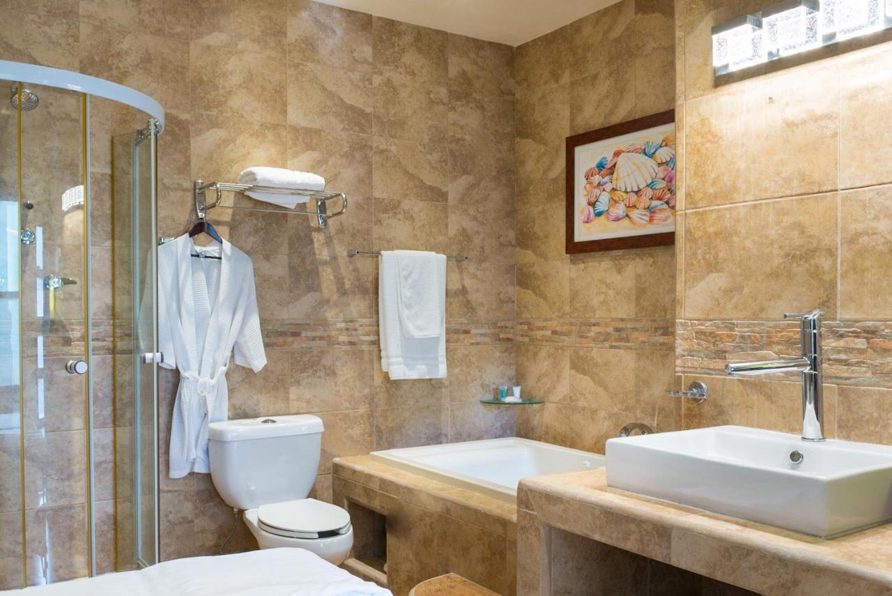 Alamos Inn Hotel Con Jacuzzi Y Piscina Cancún Kültér fotó